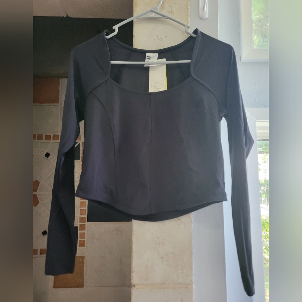 All in Motion Women's Everday Soft Black Long Sleeve Cropped Length